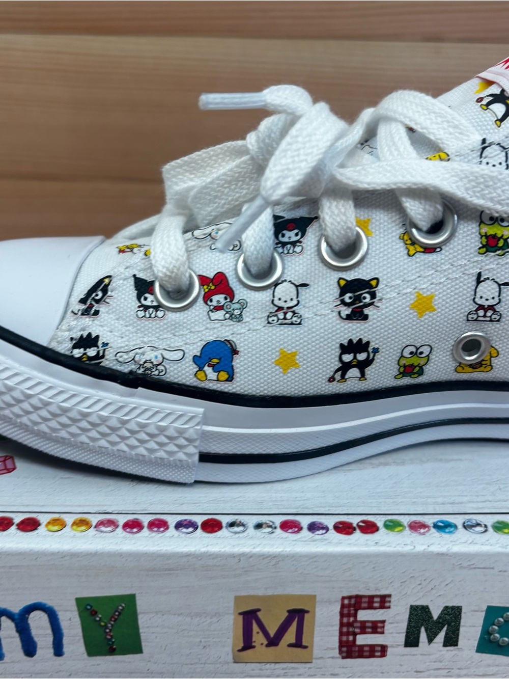 Converse HELLO KITTY And Friends Chuck Taylor White Low Sneakers Women’s Sz 8.5 - Picture 6 of 8